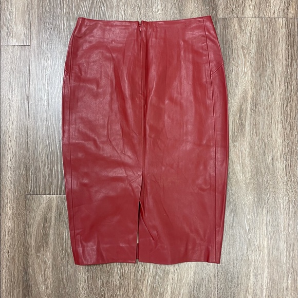 ZARA Faux-Leather Pencil Skirt - Picture 2 of 4
